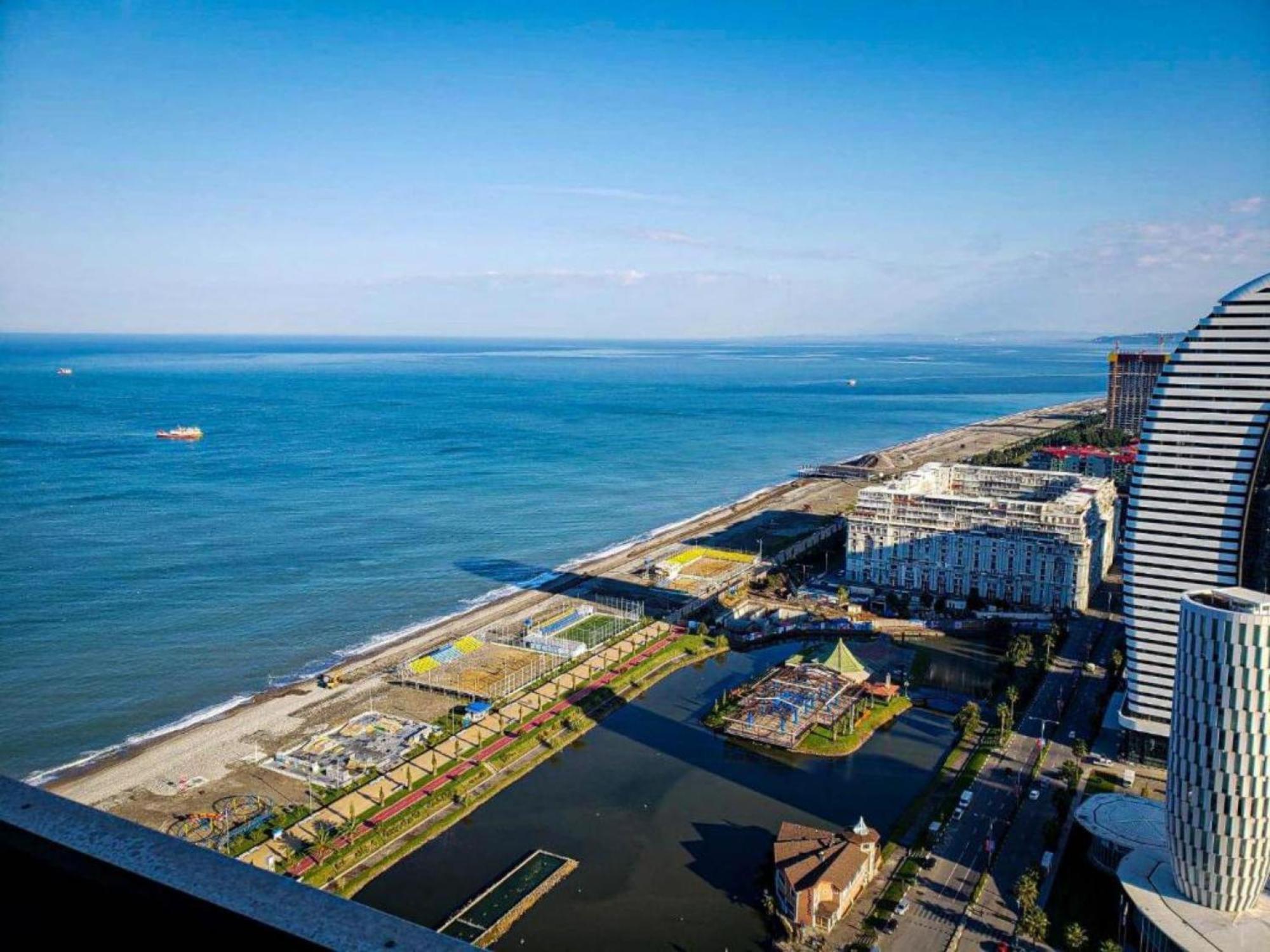 Orbi On The Sea Of באטומי